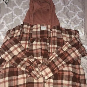 American Eagle Button Up